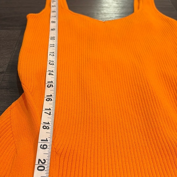 House of Harlow 1960 NWT Sculpted Ribbed Knit Tank Size Small Orange STRETCHY!! - Picture 9 of 11